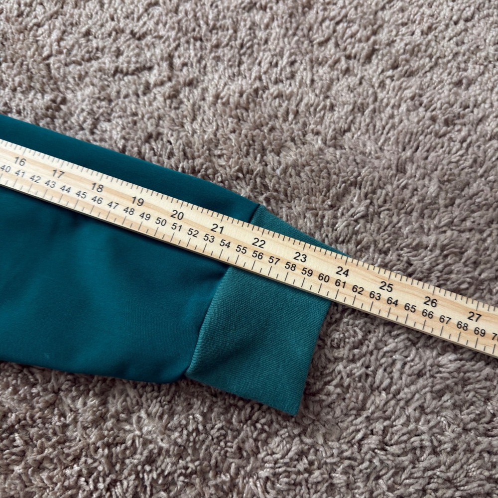 FIGS Technical Collection Scrub Jacket Unisex Med… - image 5